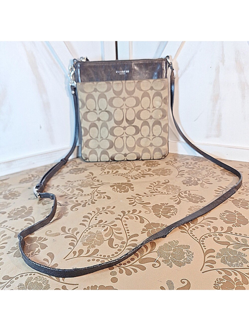 Coach Signature Logo Purse Crossbody Bag Beige Dark Brown Adjustable Leather